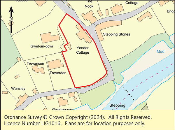 Lot: 115 - CHARACTER COTTAGE SITUATED ON LARGE PLOT WITHIN DESIRABLE WATERSIDE VILLAGE - 